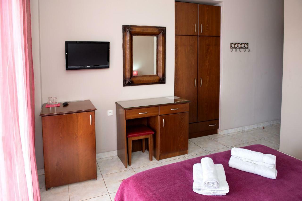 Hotel Philippion Káto Loutrákion Extérieur photo