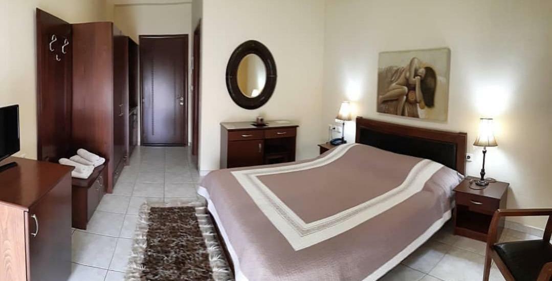 Hotel Philippion Káto Loutrákion Extérieur photo